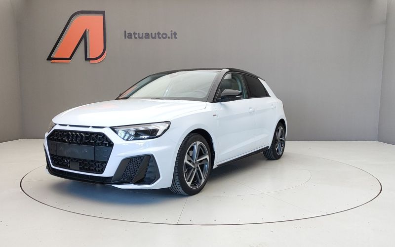 A1 SPORTBACK 30 TFSI 116CV S IDENTITY BLACK