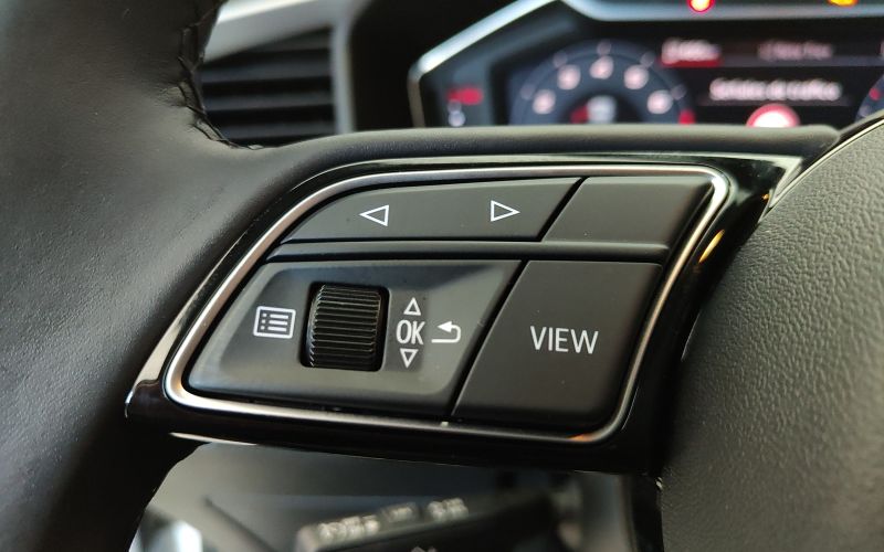 A1 SPORTBACK 30 TFSI 116CV S IDENTITY BLACK
