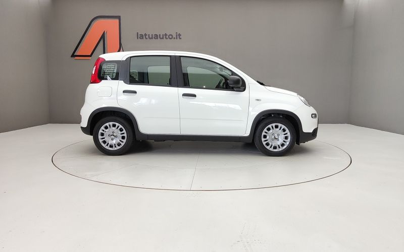 PANDA 1.0 70CV HYBRID (Serie 7)