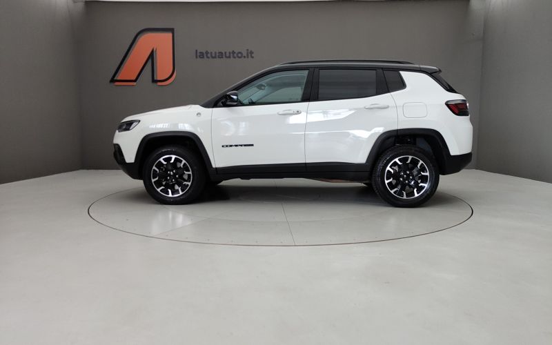 COMPASS 1.3 T4 240CV PHEV TRAILHAWK  4XE AT6 MY23