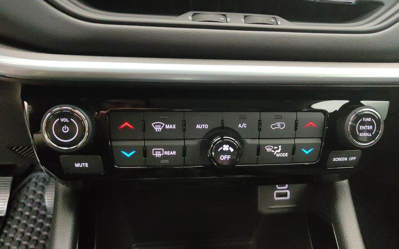 COMPASS 1.6 MJT 130CV LIMITED MY23