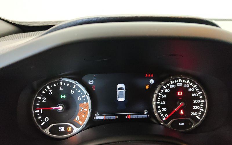 RENEGADE 1.0 T3 120CV LIMITED MY23