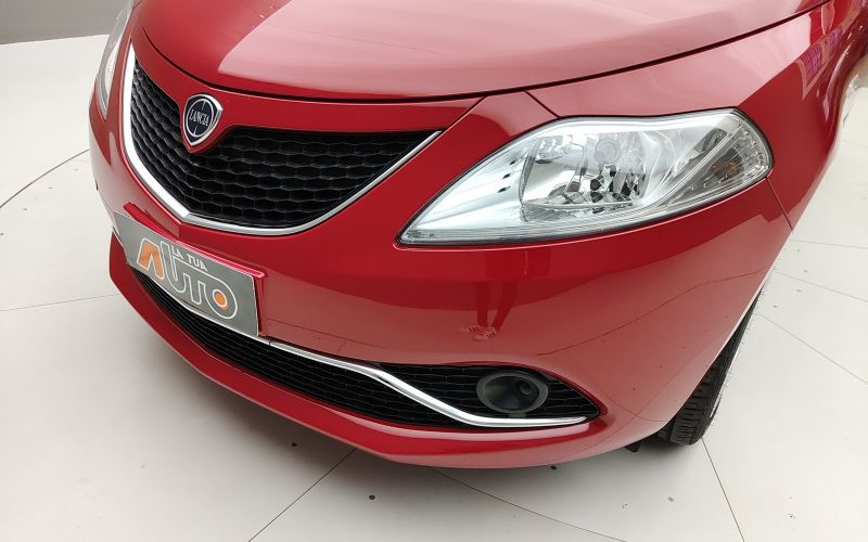 YPSILON 1.3 MJT 95CV GOLD TETTO APRIBILE