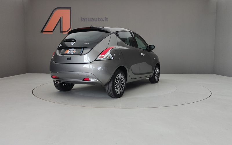 YPSILON 1.0 70CV HYBRID GOLD PLUS