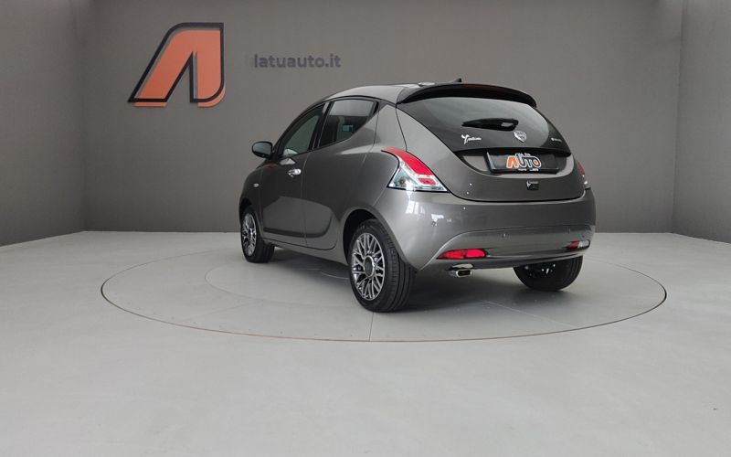 YPSILON 1.0 70CV HYBRID GOLD PLUS