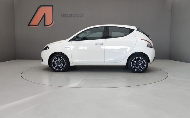 YPSILON 1.0 70CV HYBRID GOLD 