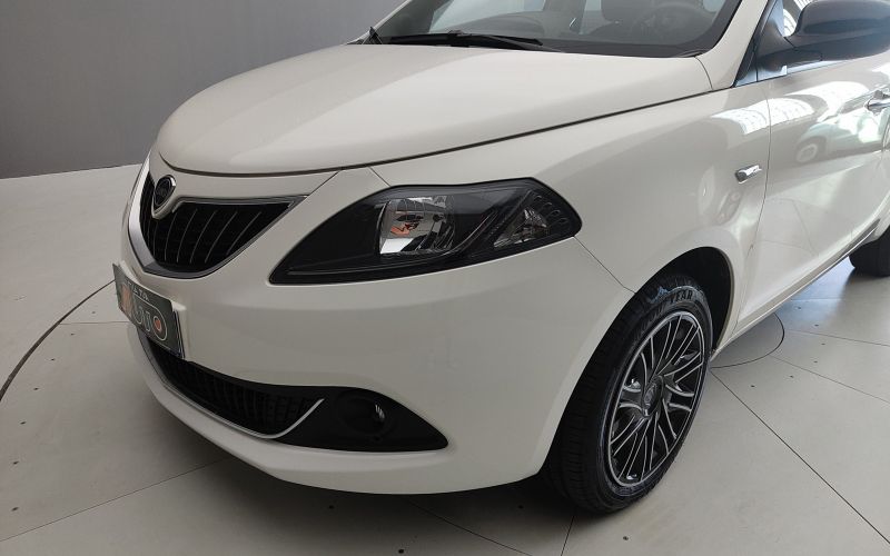 YPSILON 1.0 70CV HYBRID GOLD 