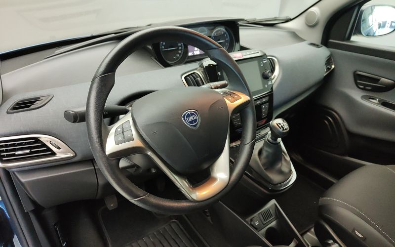 YPSILON 1.0 70CV HYBRID GOLD 