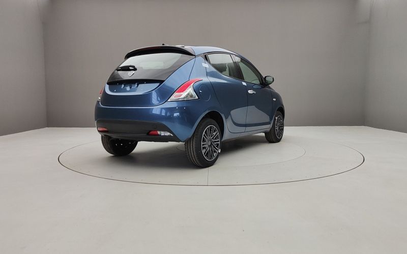 YPSILON 1.0 70CV HYBRID ORO