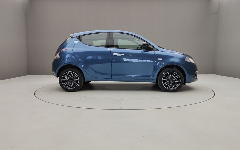 YPSILON 1.0 70CV HYBRID ORO