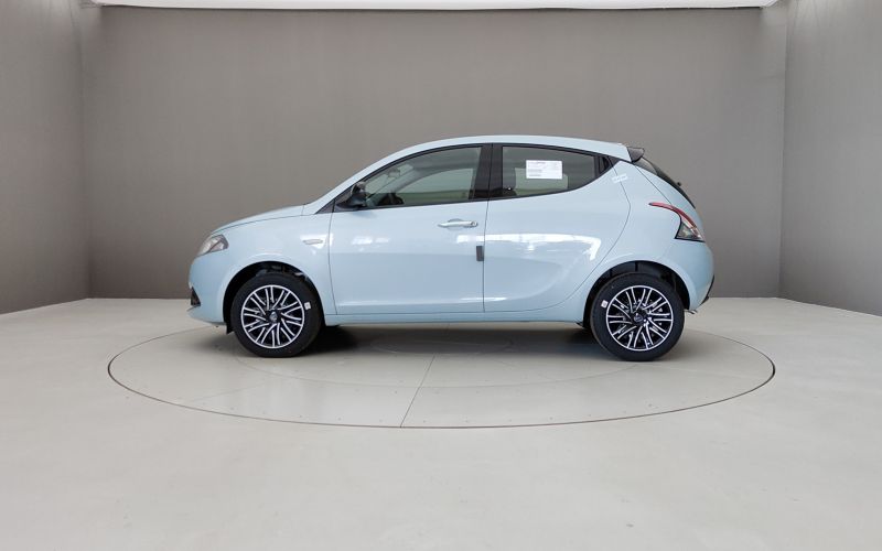 YPSILON 1.0 70CV HYBRID ORO