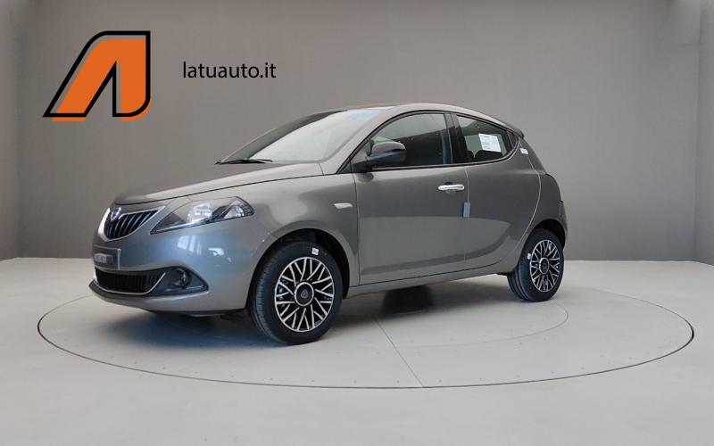 YPSILON 1.0 70CV HYBRID PLATINO 