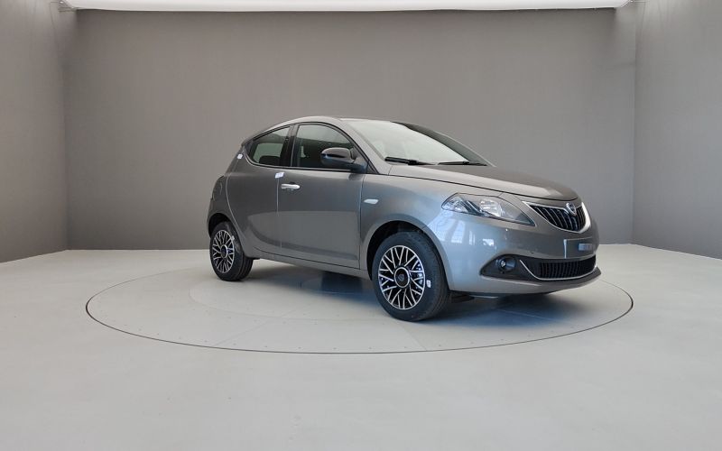 YPSILON 1.0 70CV HYBRID PLATINO 