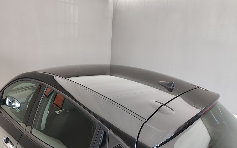 YPSILON 1.0 70CV HYBRID PLATINO 