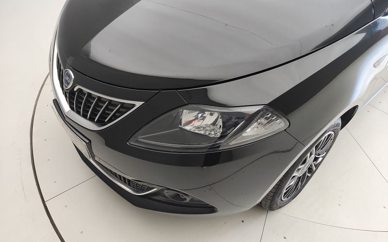 YPSILON 1.0 70CV HYBRID PLATINO 