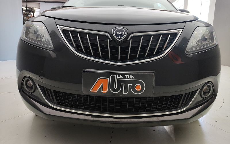 YPSILON 1.0 70CV HYBRID PLATINO 