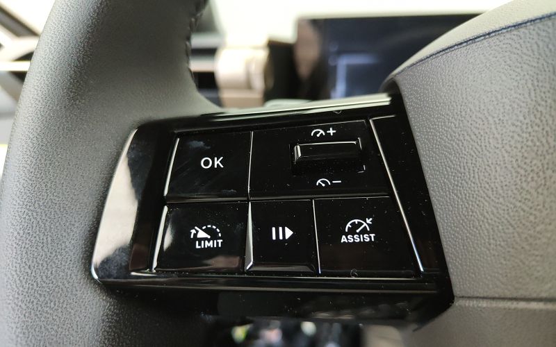 YPSILON 1.2 HYBRID 100CV