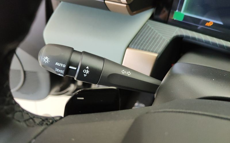 YPSILON 1.2 HYBRID 100CV