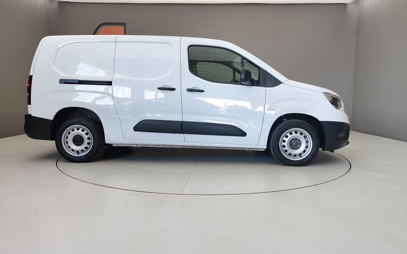 COMBO CARGO 1.5 D 130CV L2H1 EDITION