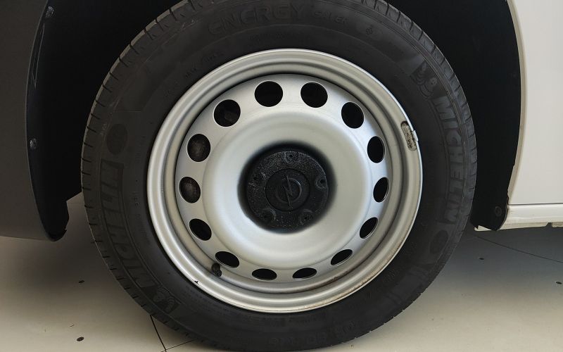 COMBO CARGO 1.5 D 130CV L2H1 EDITION