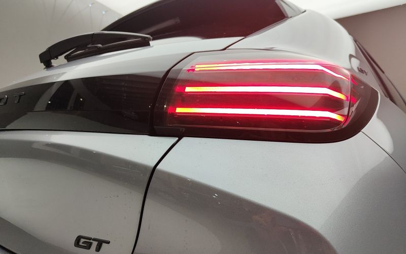208 1.2 PURETECH 100CV GT