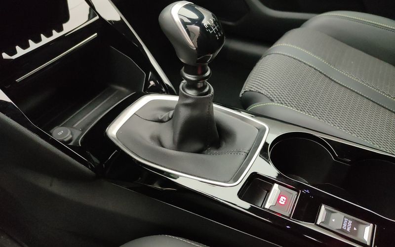 208 1.2 PURETECH 100CV GT