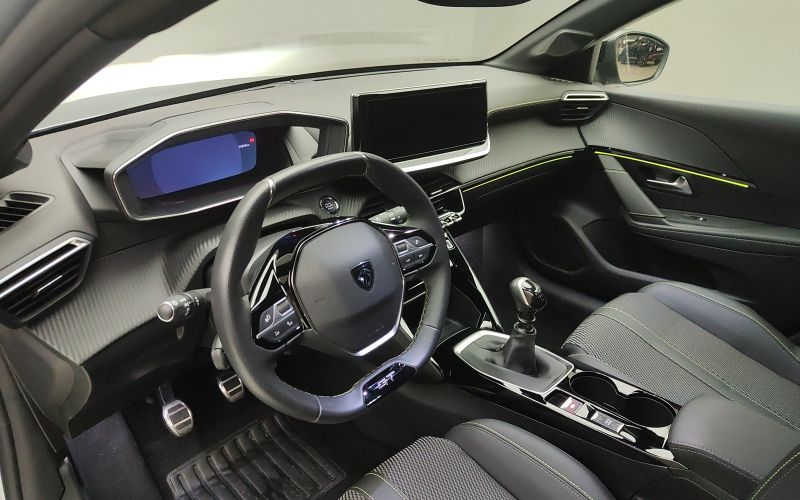 208 1.2 PURETECH 100CV GT