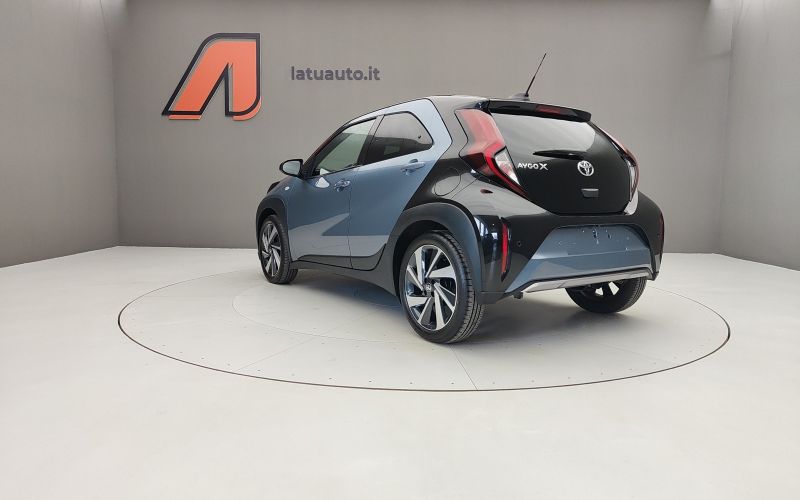 AYGO X 1.0 VVT-I 72CV LOUNGE AIR