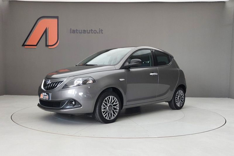 YPSILON 1.0 70CV HYBRID GOLD PLUS