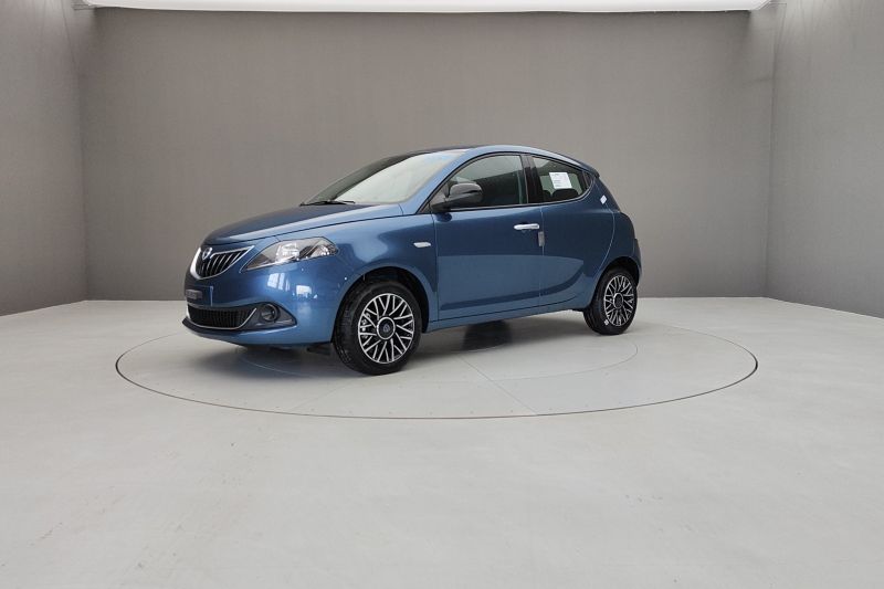 YPSILON 1.0 70CV HYBRID PLATINO 