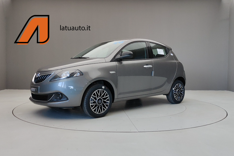 YPSILON 1.0 70CV HYBRID PLATINO